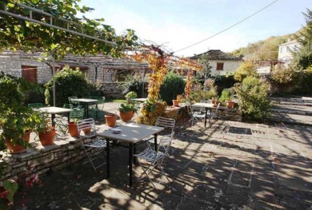 פאפיגקון Astraka Guesthouse I מראה חיצוני תמונה