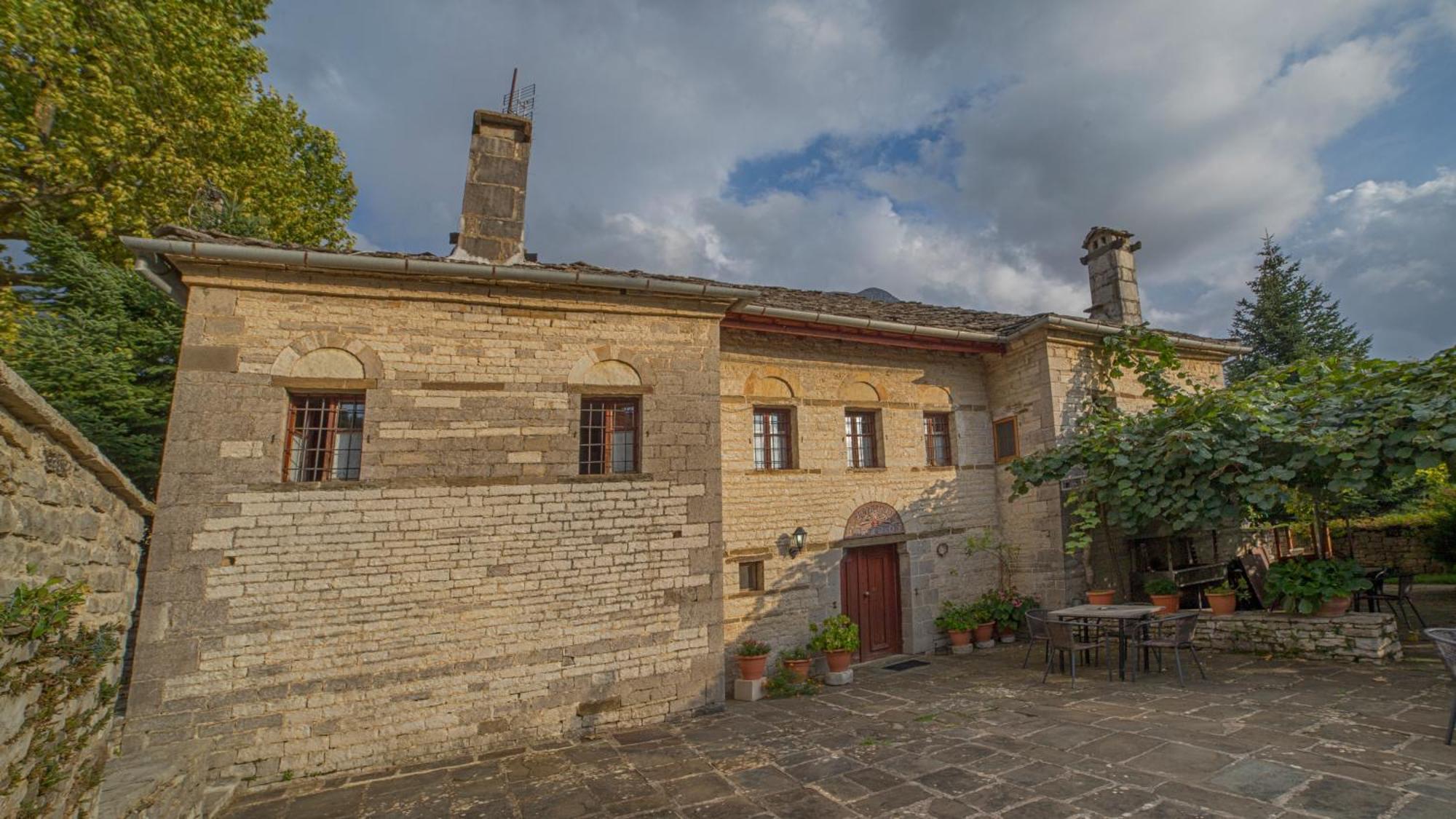 פאפיגקון Astraka Guesthouse I מראה חיצוני תמונה